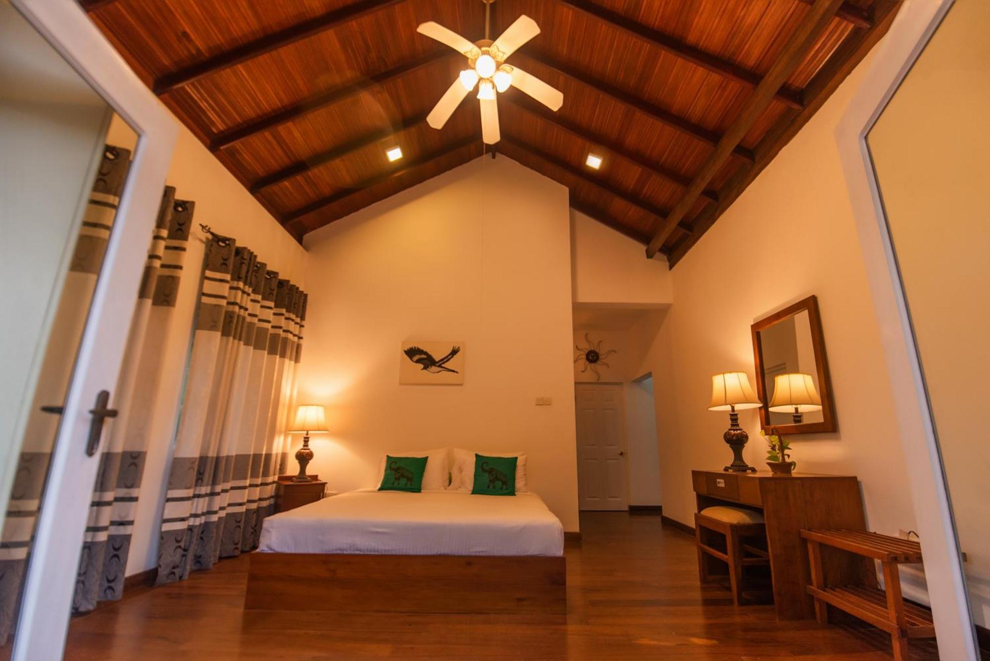 Chaminrich Villa แคนดี้ ภายนอก รูปภาพ