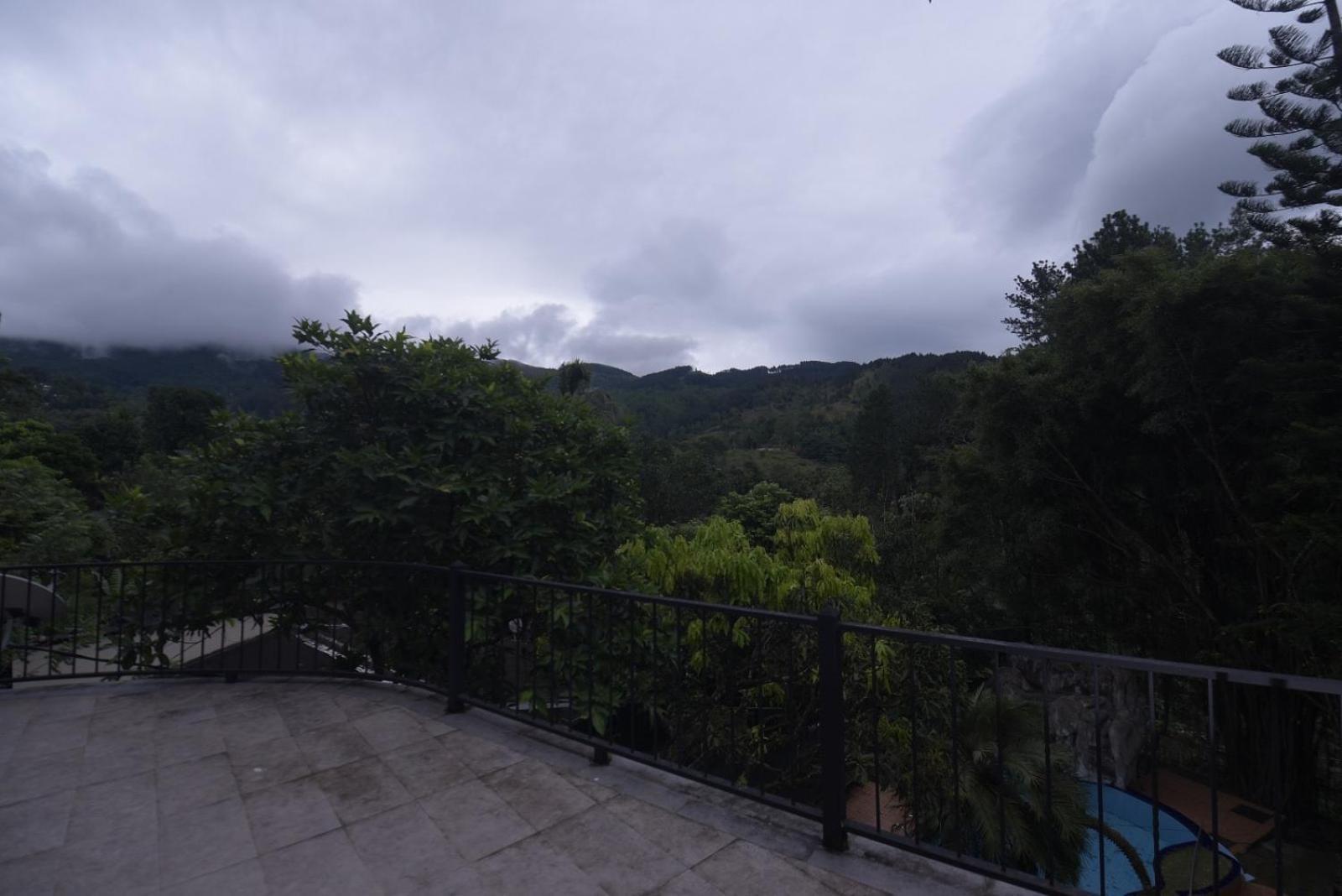 Chaminrich Villa แคนดี้ ภายนอก รูปภาพ